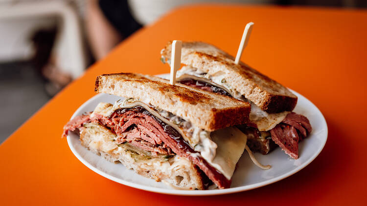 Sandes de Pastrami à Parisienne de Let's Pastrami
