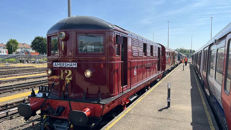 Sarah Siddons Train Amersham Station Sarah Siddons Train Amersham Station