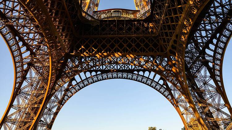 Un cinéma gratuit s’installe au premier étage de la tour Eiffel pendant quatre jours avec une vue imprenable sur Paris