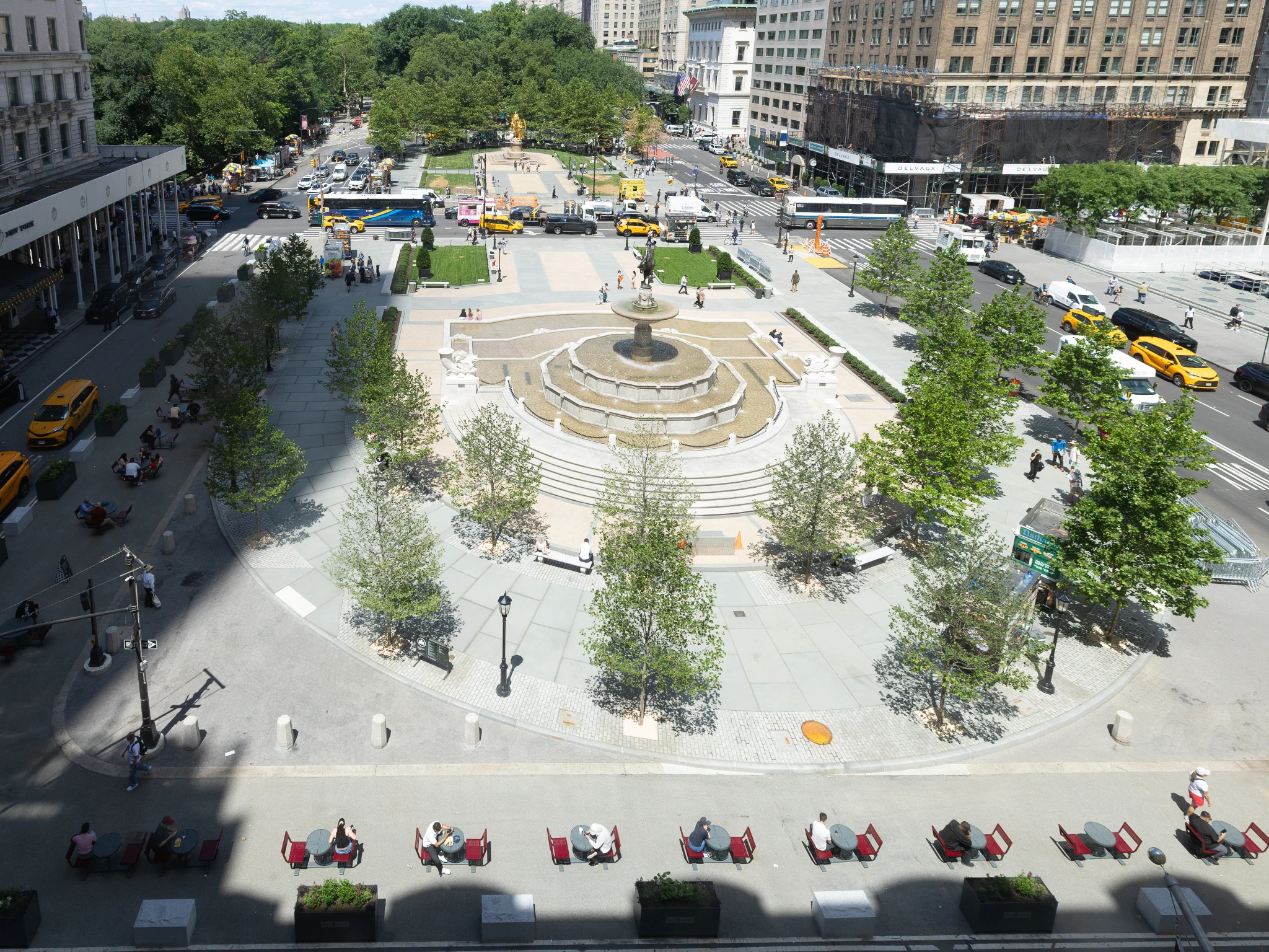 Fifth Avenue pedestrian space