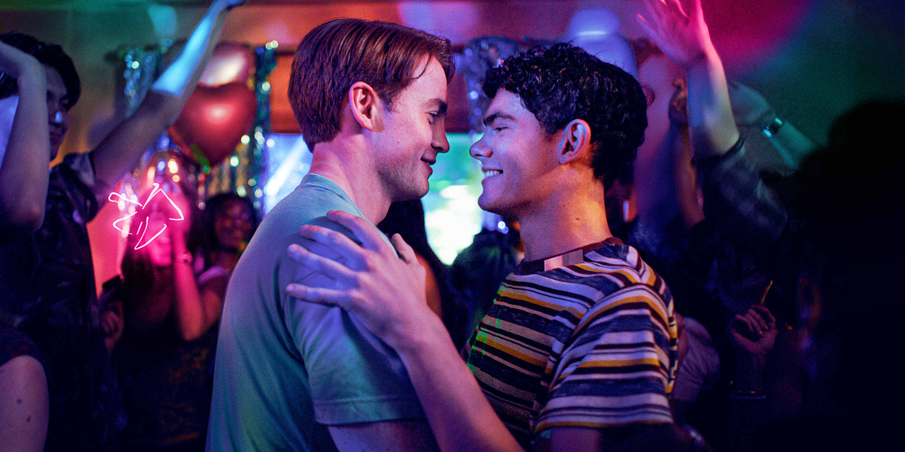 'Heartstopper' is getting a behind-the-scenes special after the finale movie: Here's how to stream it
