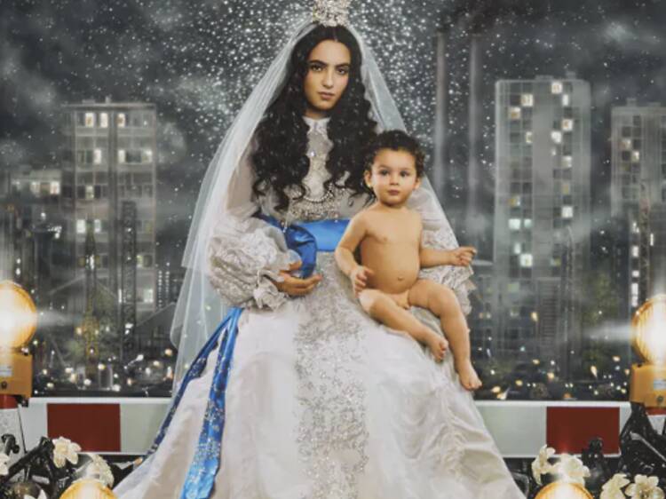 Pierre et Gilles, La Vierge à l’enfant, Hafsia Herzi et Loric, 2009. Pierre et Gilles, La Vierge à l’enfant, Hafsia Herzi et Loric, 2009.