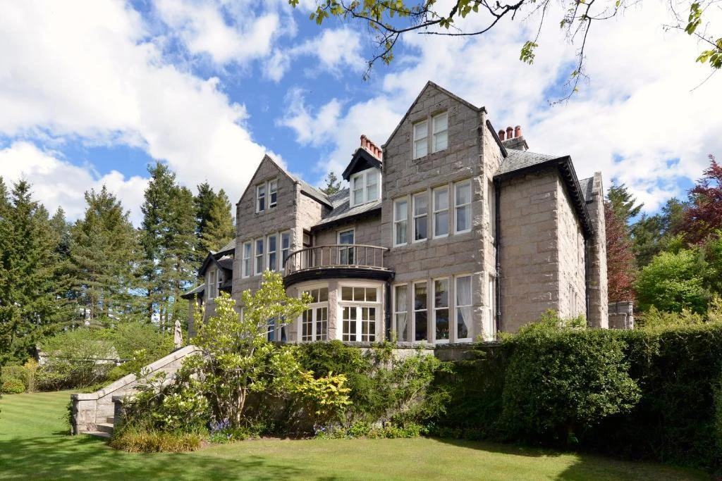 Lys-Na-Greyne, Aboyne, Aberdeenshire