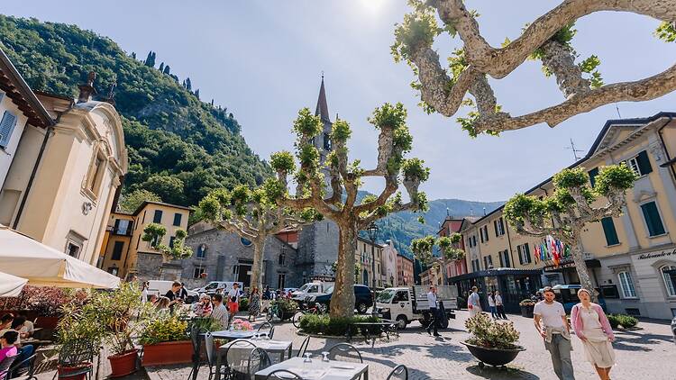 Varenna town square in Lake Como