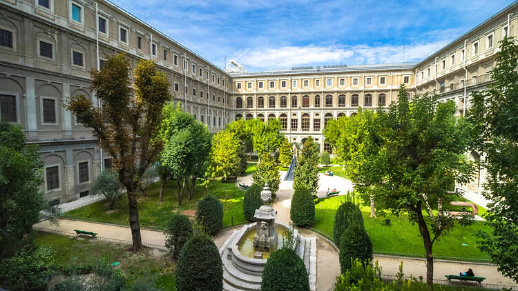 Jardín del Edificio Sabatini Jardín del Edificio Sabatini