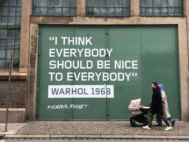 Strosa runt på Moderna Museet Malmö Strosa runt på Moderna Museet Malmö