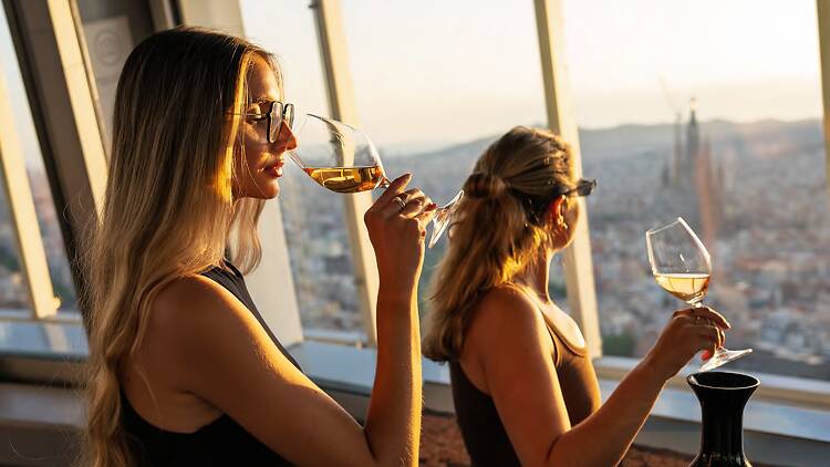 Skywine Experience Skywine Experience / Mirador Torre Glòries