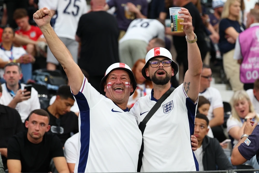England fans