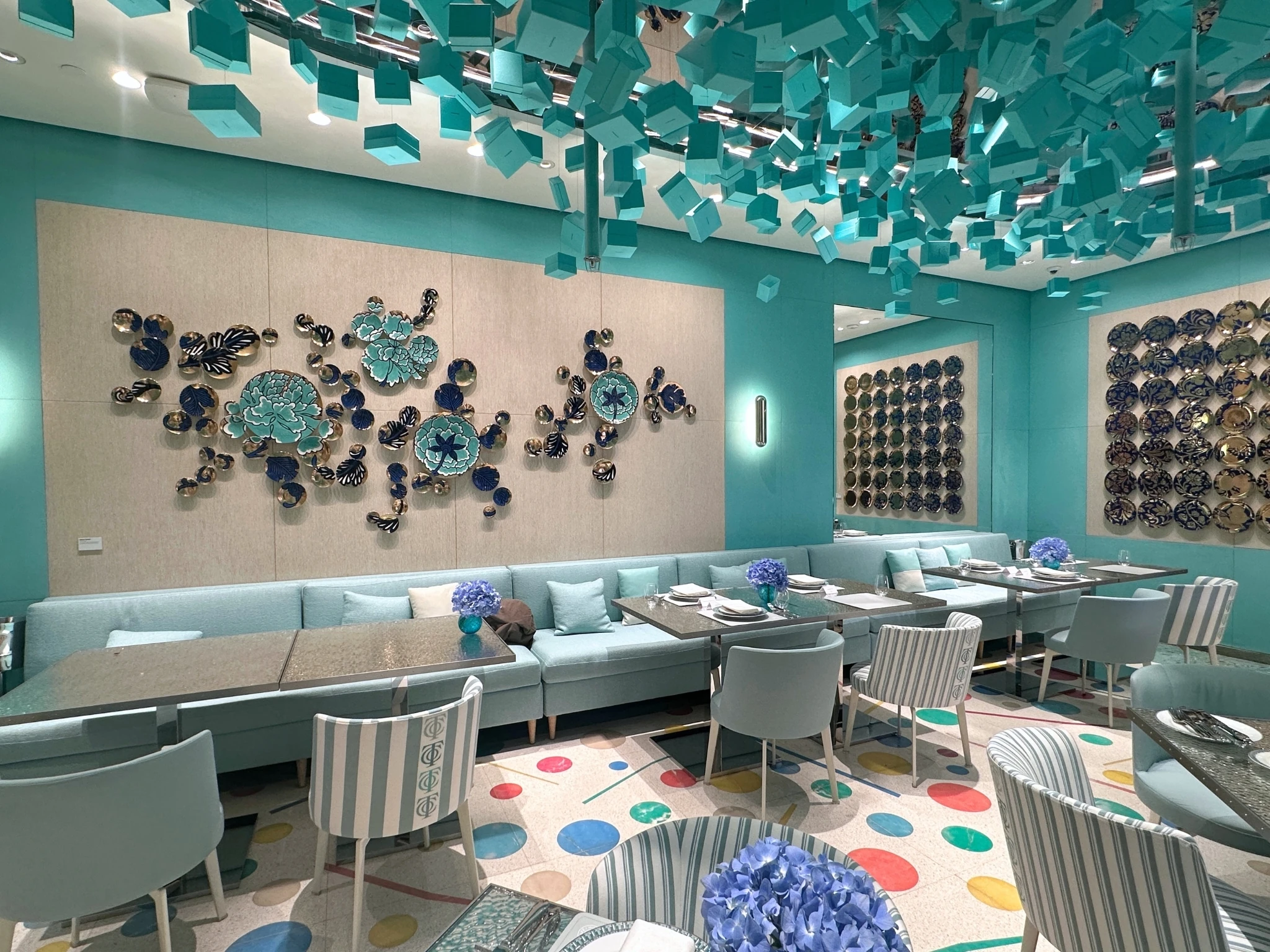 Blue Box Caf&eacute; Singapore