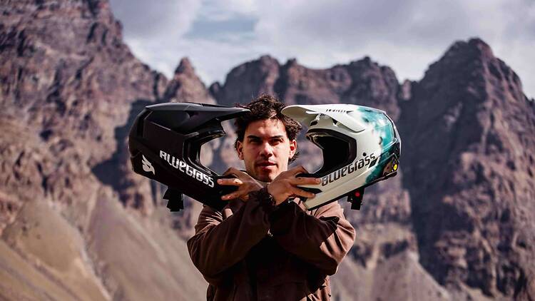 Jerónimo Páez: The Artist Who Found a Way to Tell Mendoza’s Story Through a Bicycle