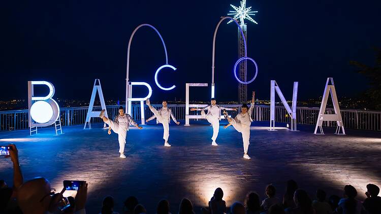 'Barcelona' i làsers: espectacles en 360º 'Barcelona' i làsers: espectacles en 360º