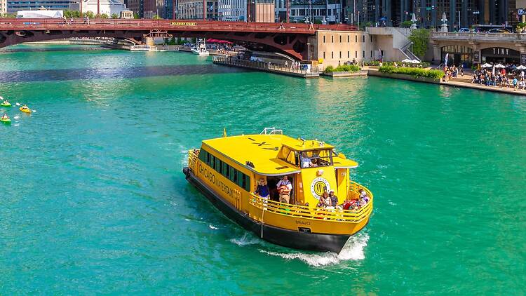 This $10 boat ride is the best deal in Chicago