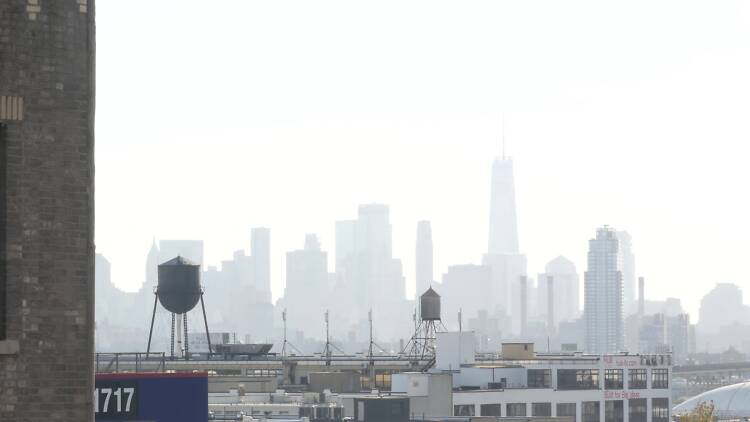 Lower Manhattan on a smoggy day Lower Manhattan on a smoggy day