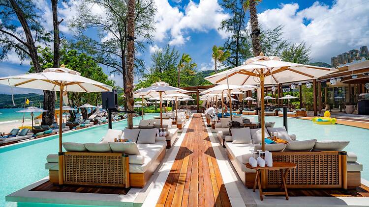 Go from poolside lounging to afro house at AZUR Festival Go from poolside lounging to afro house at AZUR Festival