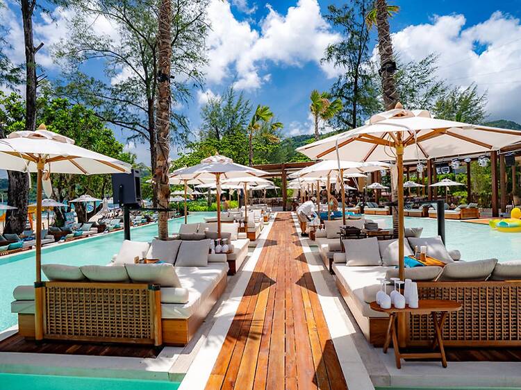 Go from poolside lounging to afro house at AZUR Festival Go from poolside lounging to afro house at AZUR Festival