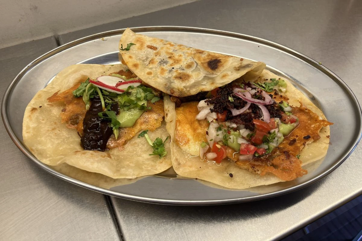 Tacos en La Veintiocho