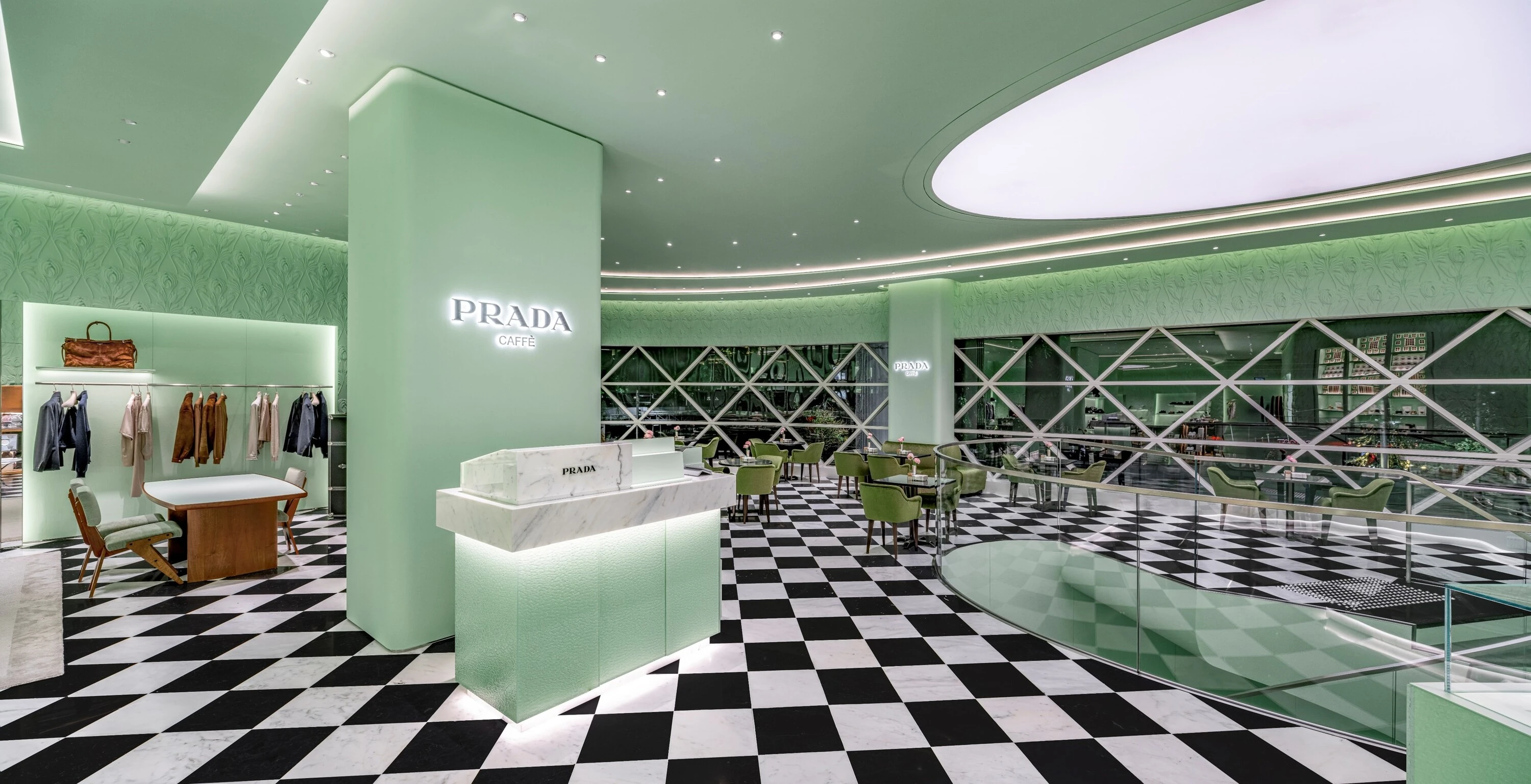 Prada Caff&eacute;