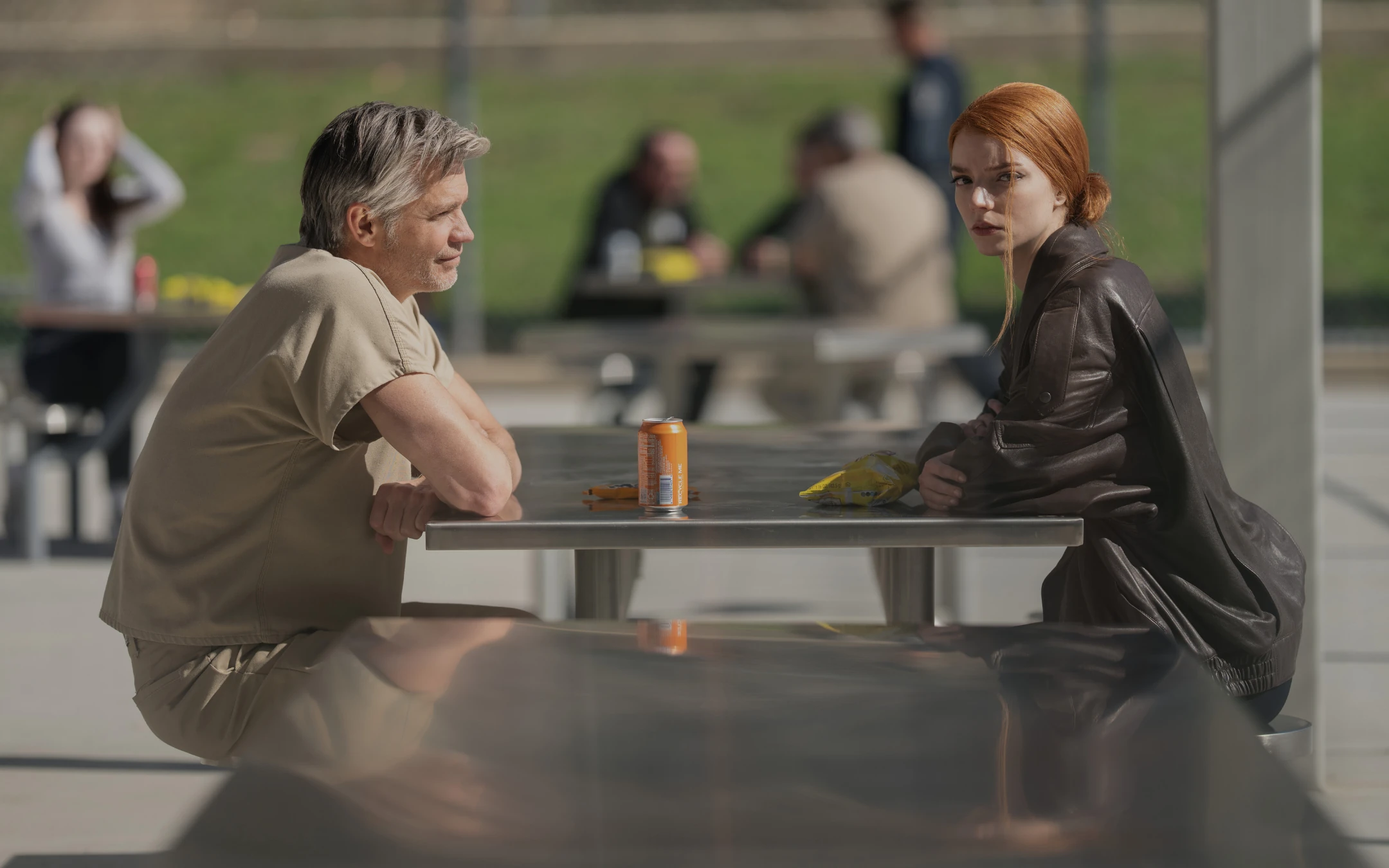 Anya Taylor-Joy Annette Bening en Lucky