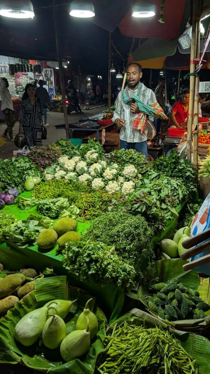 A bazaar walk in Bhubaneshwar with Chef Rachit Kirteeman