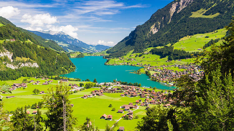 Lake Lungern, Switzerland Lake Lungern, Switzerland