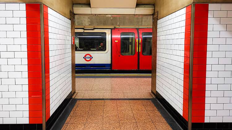 This major London tube line is getting more trains on weekends