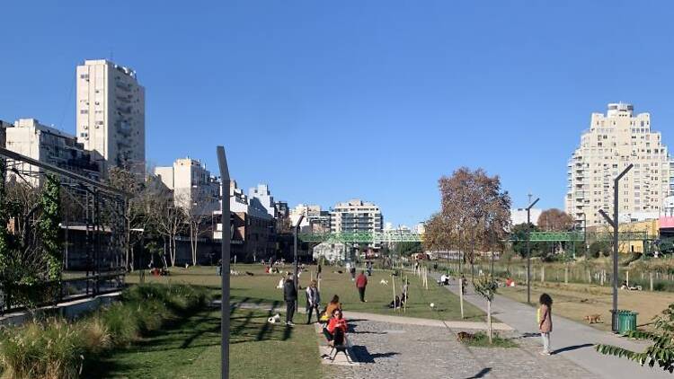 Parque Ferroviario: For Conversations on the Move Parque Ferroviario: For Conversations on the Move