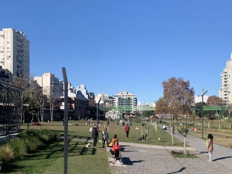 Parque Ferroviario: For Conversations on the Move Parque Ferroviario: For Conversations on the Move