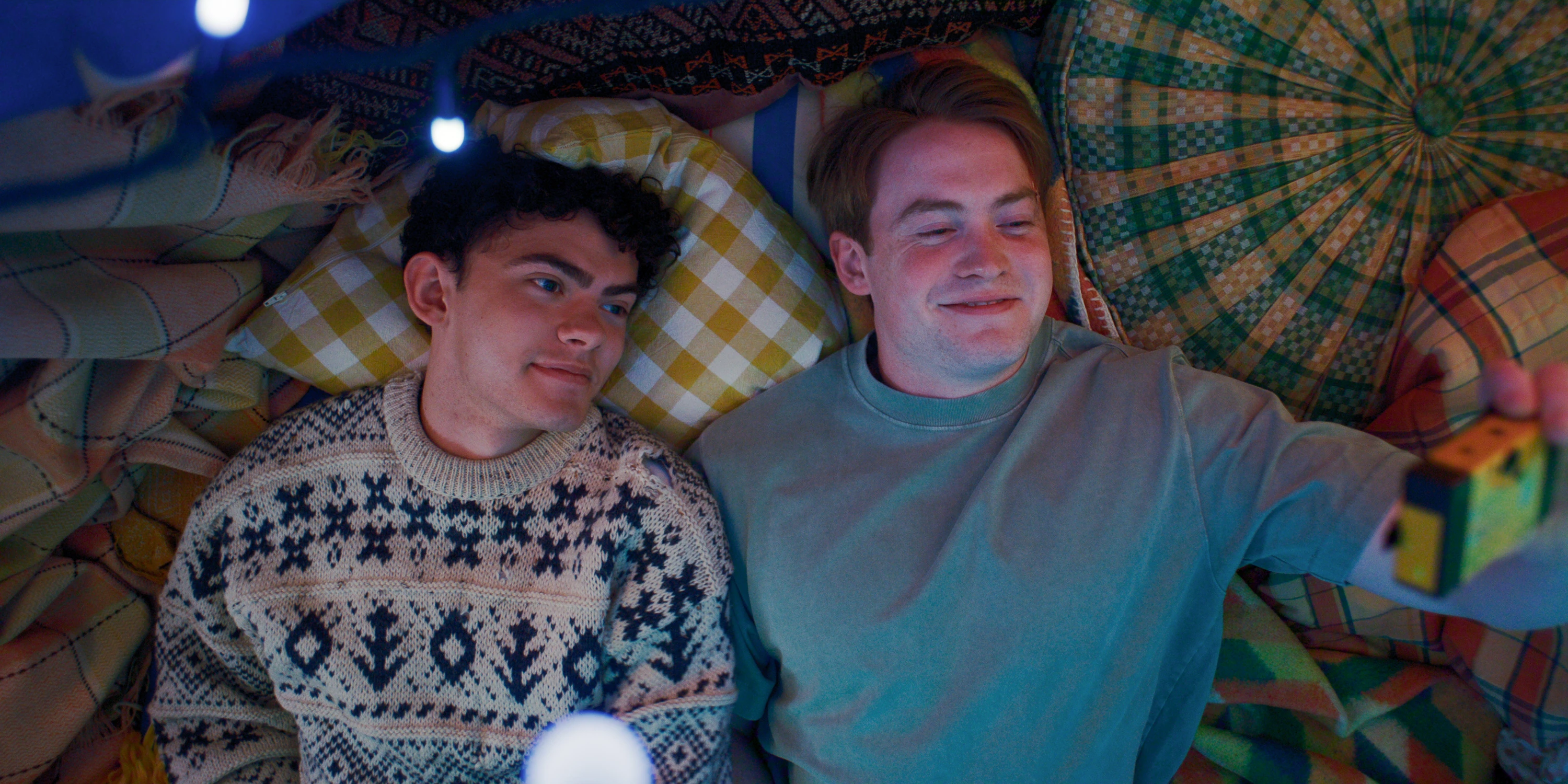 Charlie and Nick are all loved-up in Heartstopper Forever