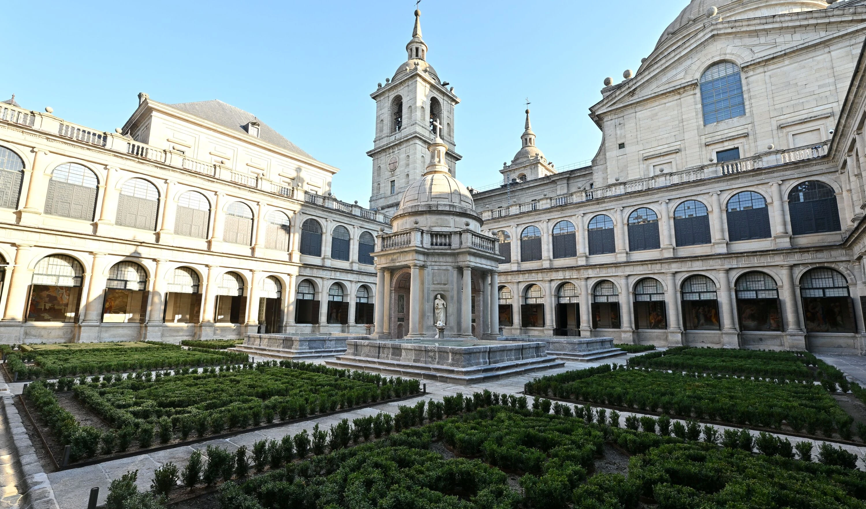 Patio de los Evangelistas de El Escorial