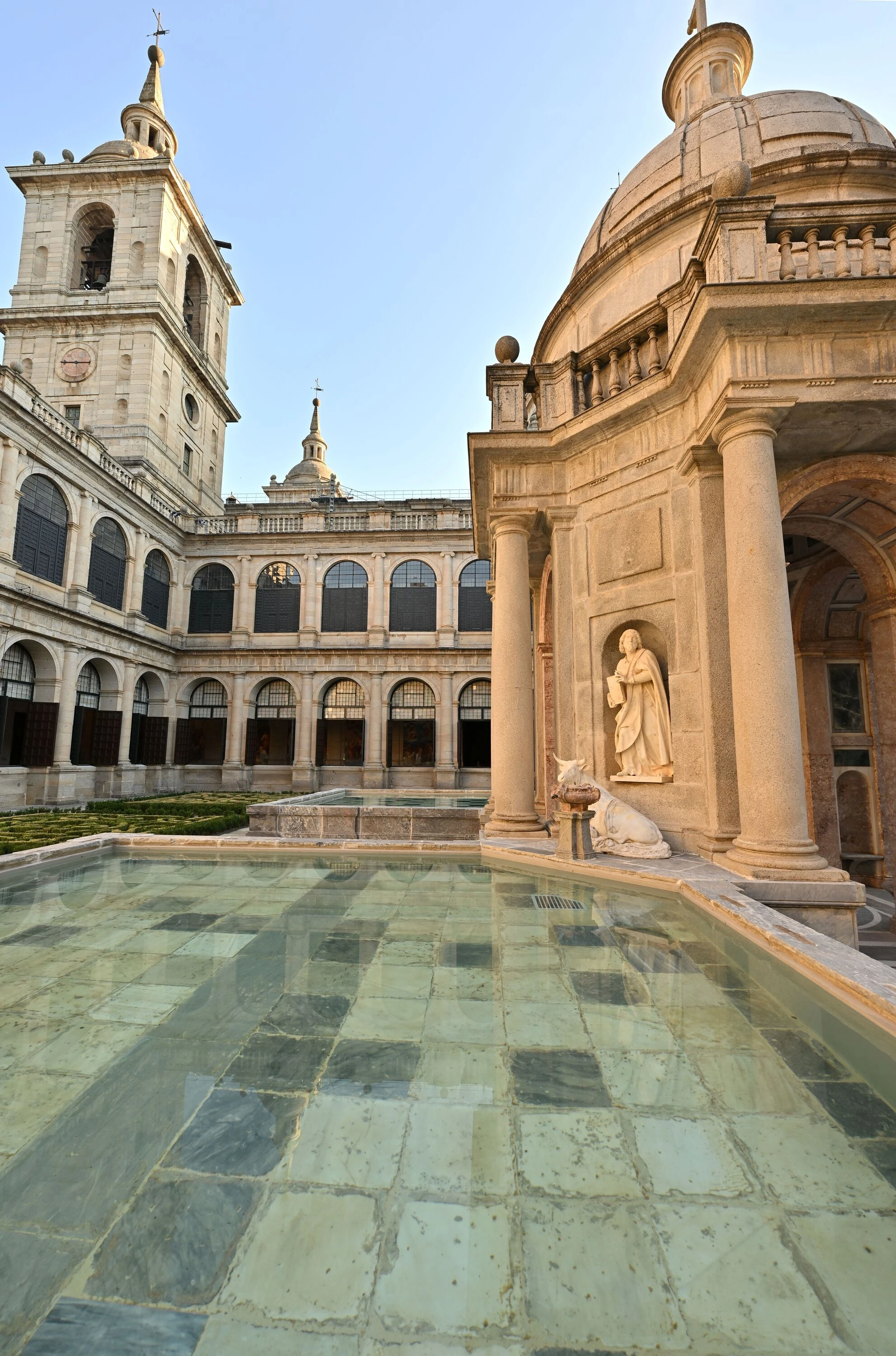 Patio de los Evangelistas de El Escorial