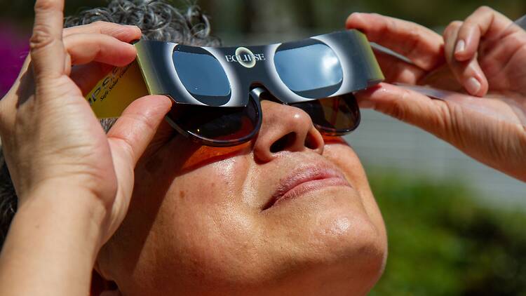 Gafas para ver el eclipse solar