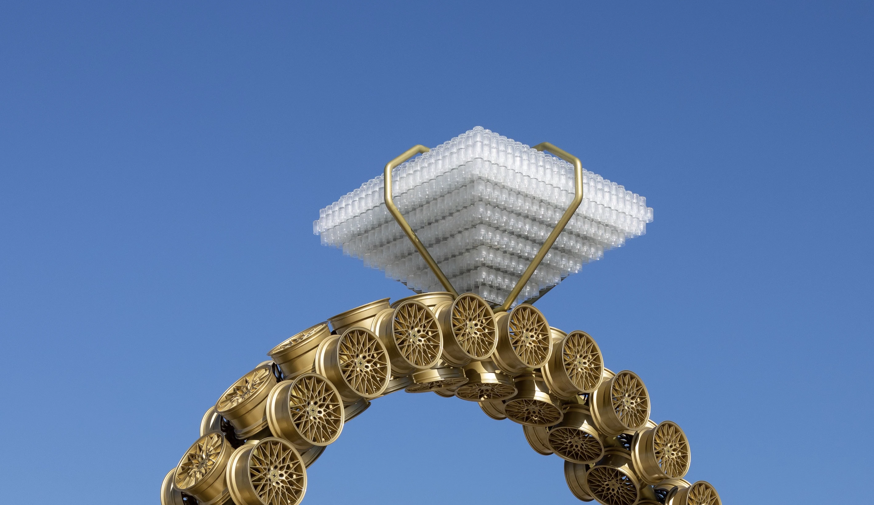 Solit&aacute;rio, Joana Vasconcelos