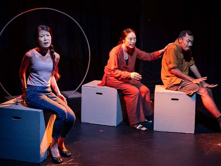 Catch bold, contemporary theatre at Esplanade’s The Studios Catch bold, contemporary theatre at Esplanade’s The Studios