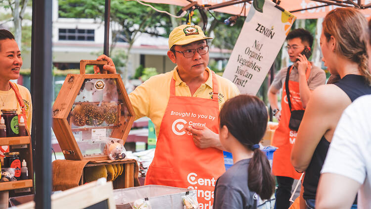 Shop fresh home-grown produce at Central Singapore Market Shop fresh home-grown produce at Central Singapore Market