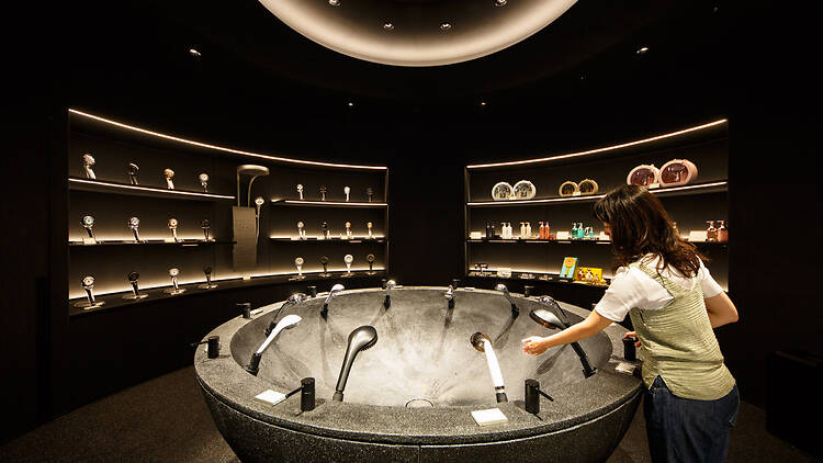 There are immersive, hands-on displays throughout the store There are immersive, hands-on displays throughout the store