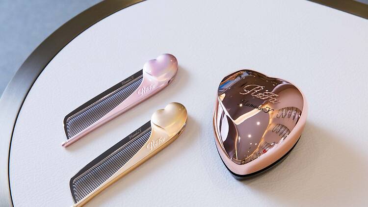 You can create a personalised souvenir with the in-store engraving service You can create a personalised souvenir with the in-store engraving service