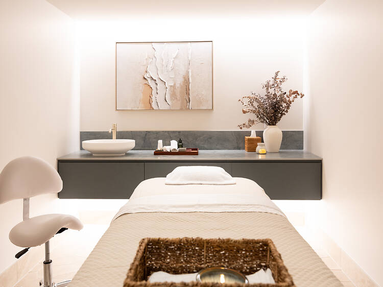 Relax with a massage at AvaniSpa Relax with a massage at AvaniSpa