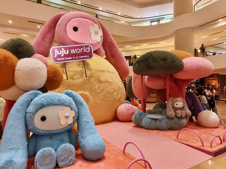 太古廣場 x CJ Hendry「Juju world」打造香港限定盲盒