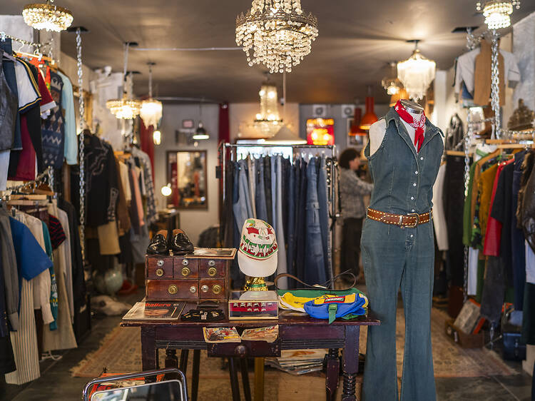 9 tiendas vintage en CDMX: ropa, accesorios, curiosidades y más 9 tiendas vintage en CDMX: ropa, accesorios, curiosidades y más