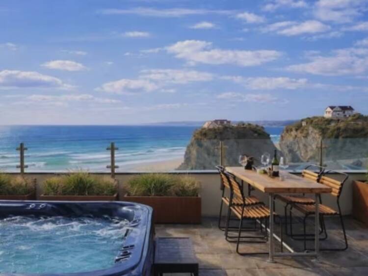 Airbnb with beach views in Newquay for the ultimate surfing holiday Airbnb with beach views in Newquay for the ultimate surfing holiday