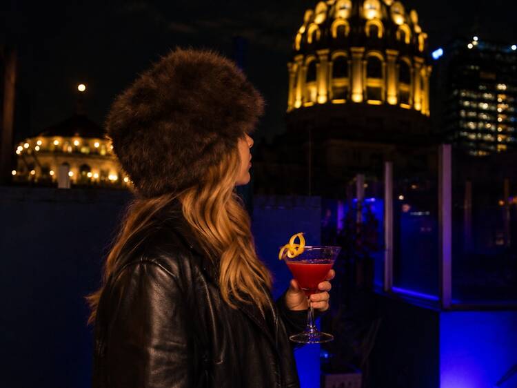 Watch the Sunset from Florida 165 Rooftop Bar Watch the Sunset from Florida 165 Rooftop Bar
