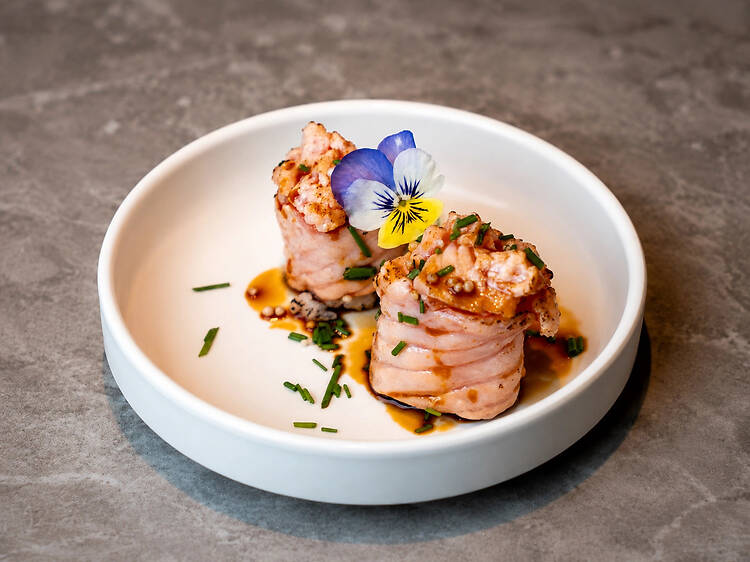 Apanhar uma barrigada de sushi Apanhar uma barrigada de sushi