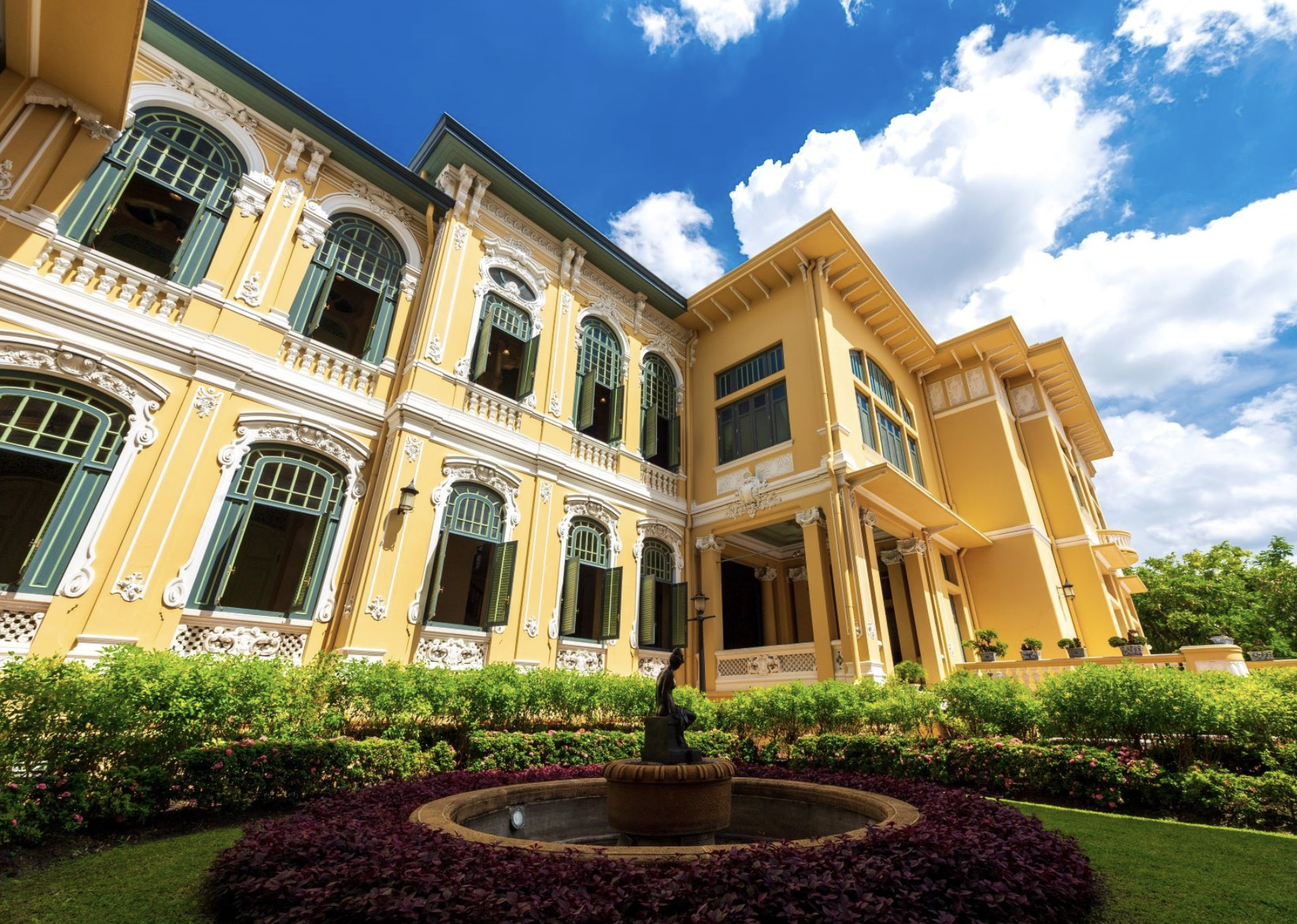 timeout.com - Gail Piyanan - Bang Khun Phrom Palace