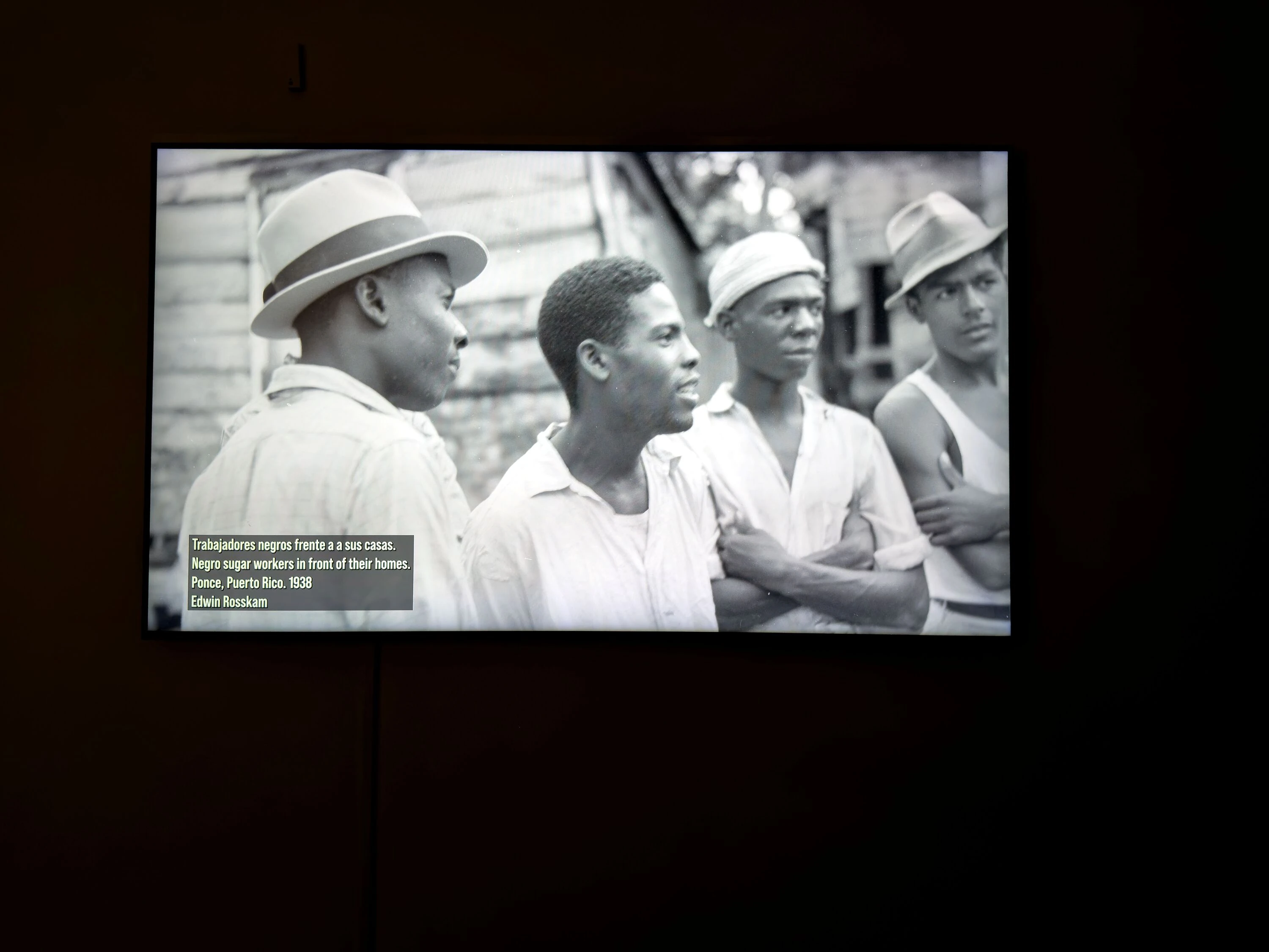 American Latinos 1935&ndash;1945