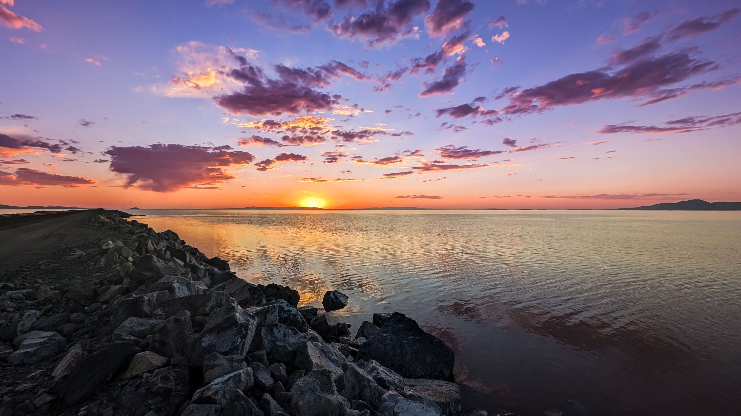 These are the 25 best sunset spots in America, according to science