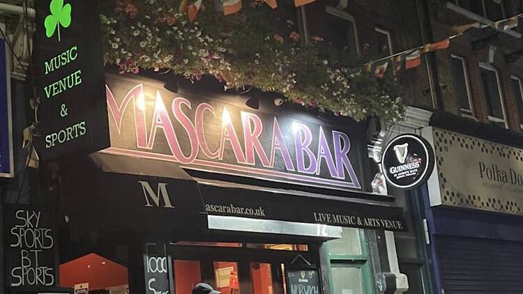 Mascara Bar