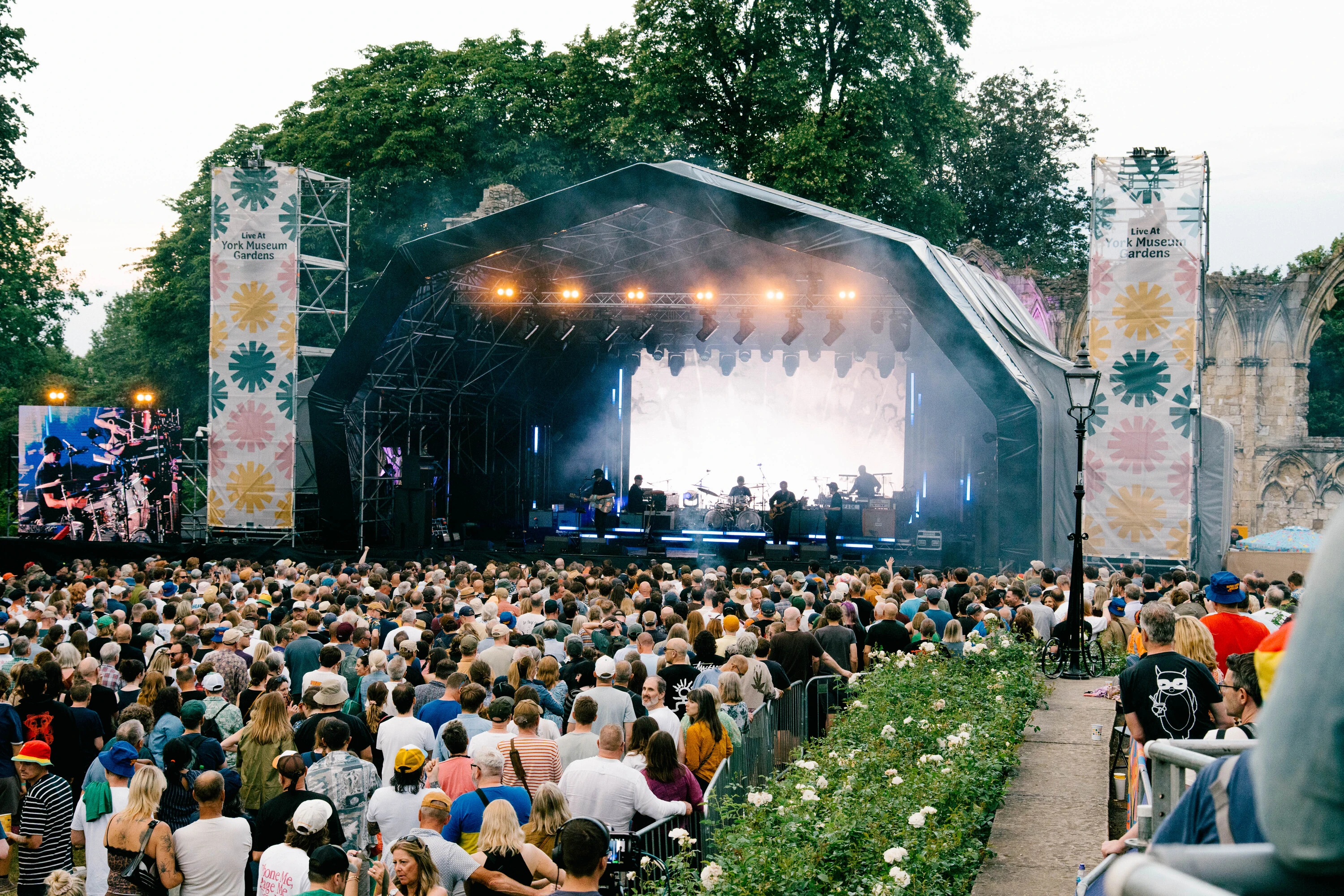 Super Furry Animals, Live at York Museum Gardens