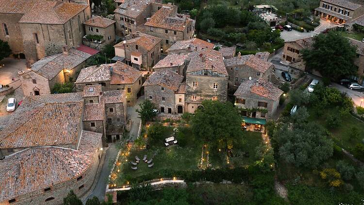 The 10-man villa in the Tuscan Hills The 10-man villa in the Tuscan Hills