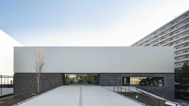 川口市立美術館