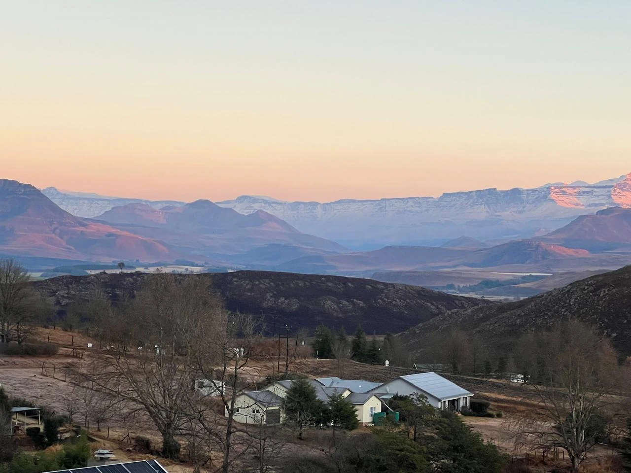 An Underberg resident captured the snowfall on the Drakensberg mountains this morning. 
